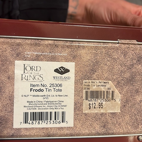 2001 Lord of the Rings Frodo Lunch Box tin - Picture 5 of 8